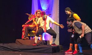 hkayat gajah duduk tetare kamar indonesia