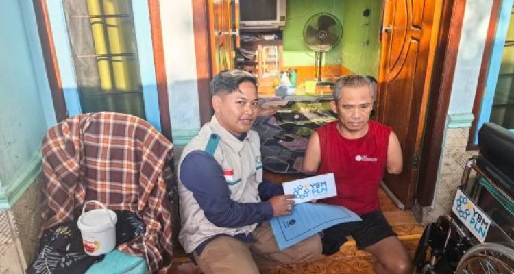 YBM PLN UIW NTB Bantu Guru Ngaji dan Penyandang Disabilitas